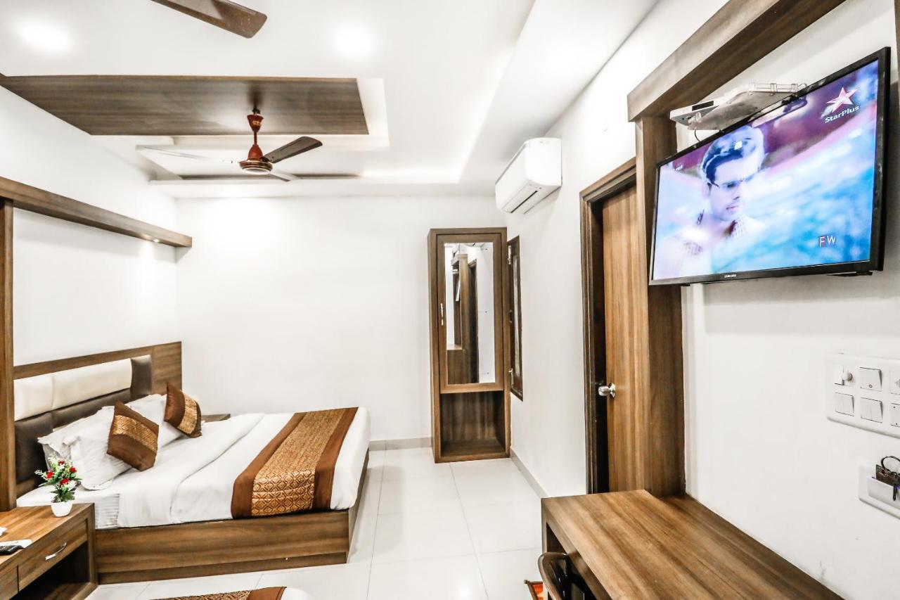 Hotel Kings Amritsar Esterno foto