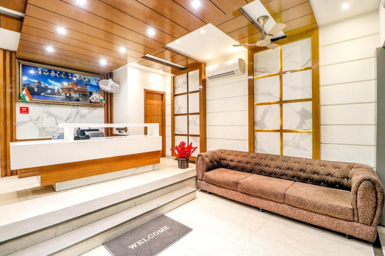 Hotel Kings Amritsar Esterno foto