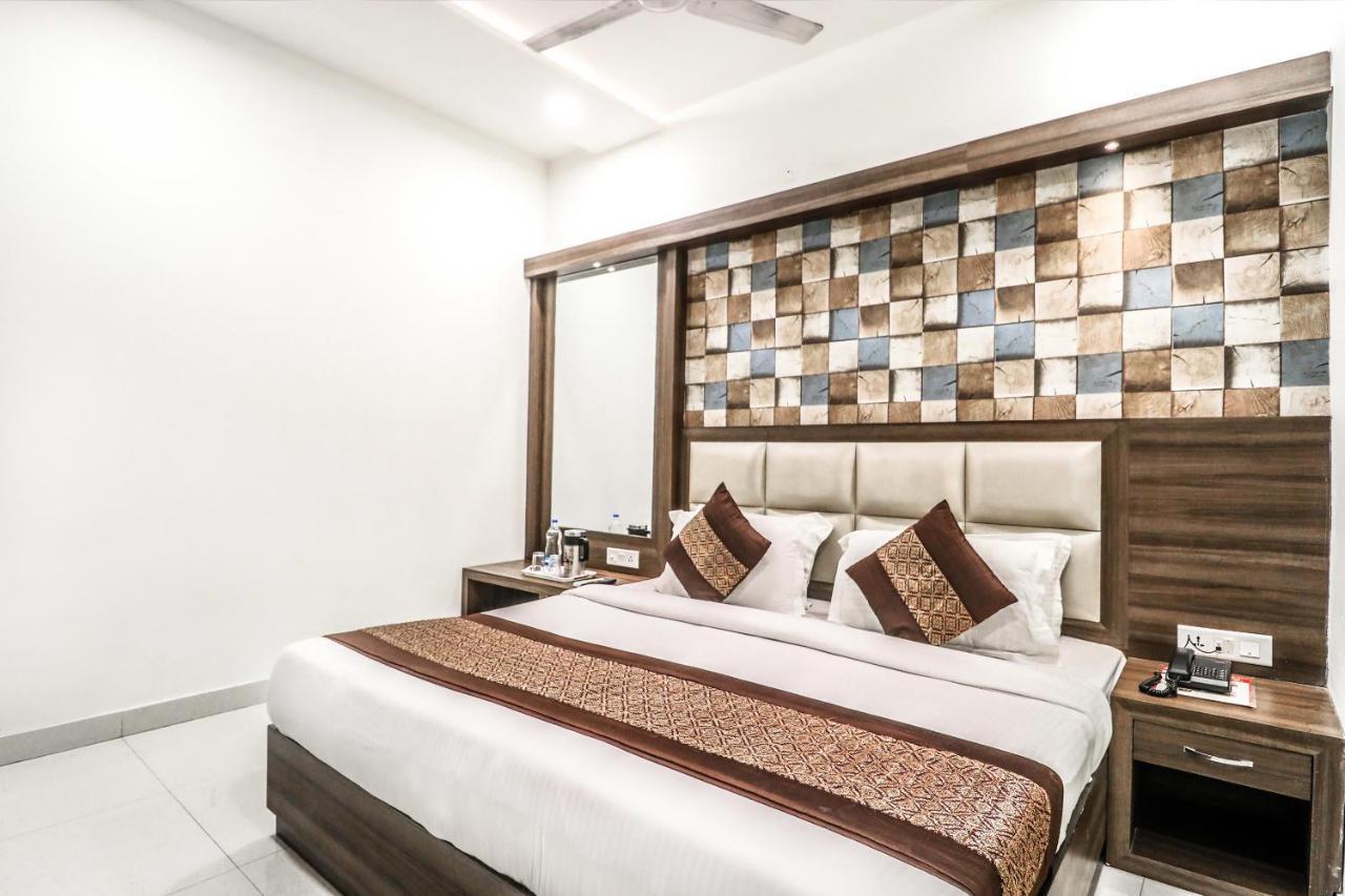 Hotel Kings Amritsar Esterno foto